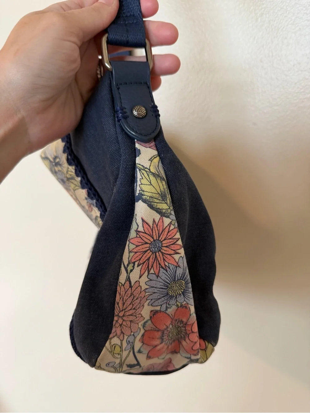 SAKROOTS Navy & Wildflower Butterfly Print Adjustable Crossbody Hobo Bag
